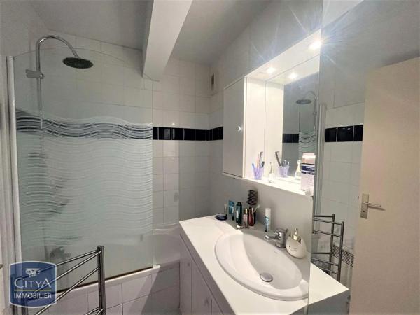 Appartement à louer 3 pièces 65m² Guéret (23000)