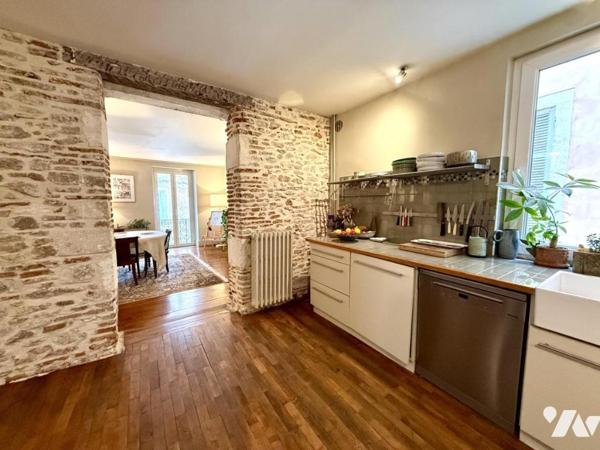 Maison de ville avec terrasse 249m² 9 pièces 