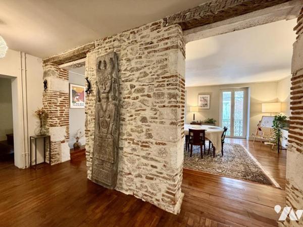 Maison de ville avec terrasse 249m² 9 pièces 