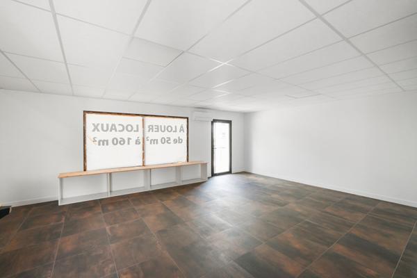 A louer centre LEOGNAN,  Local commercial 50.85 m2