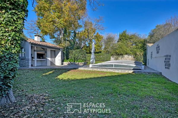 Maison de caractère avec son grand jardin aménagé