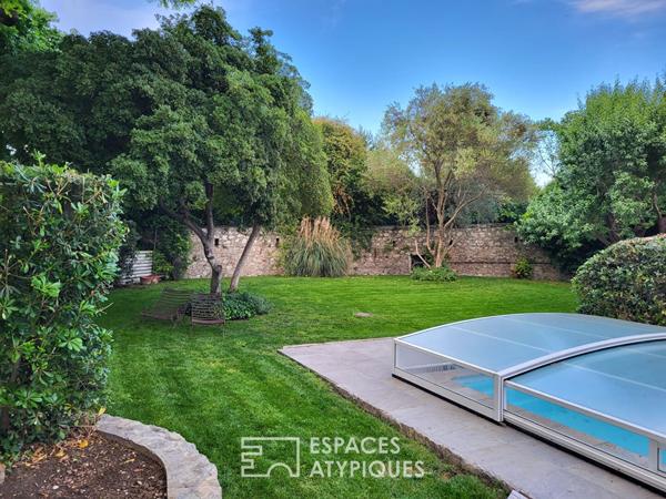 Maison de caractère avec son grand jardin aménagé