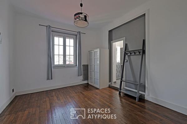 Maison de caractère avec son grand jardin aménagé