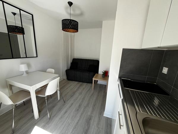 A louer - Studio meublé avec terrasse - Quartier Ney / Saint Serge