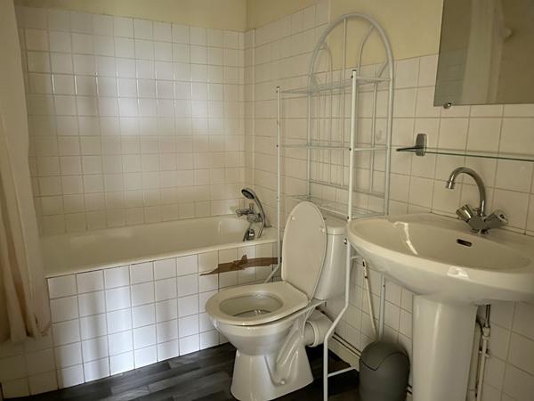 Appartement 2 pièces à louer Châtellerault - 86100 / Réf: 227-3