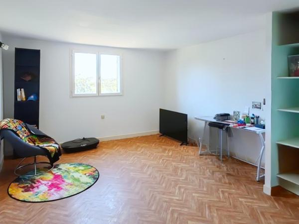 Double séjour très lumineux, aucun vis à vis