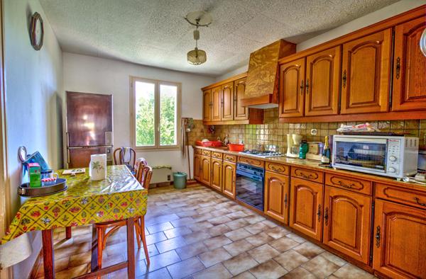 Maison a vendre a Agen avec 3 chambres , jardin et grand sous sol