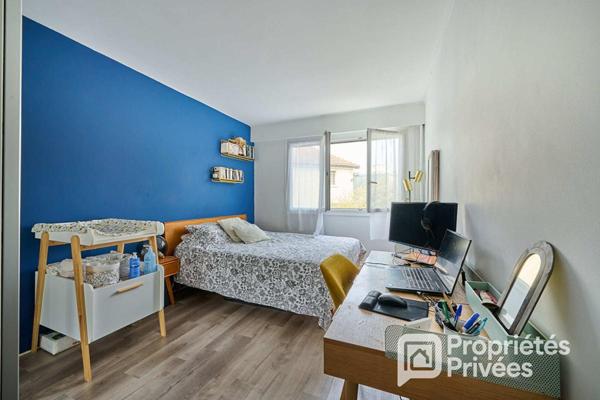 Appartement 4 pièces, avec balcon, cave, parking