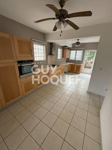 Maison Sainte Suzanne 5 pièce(s) 120 m2