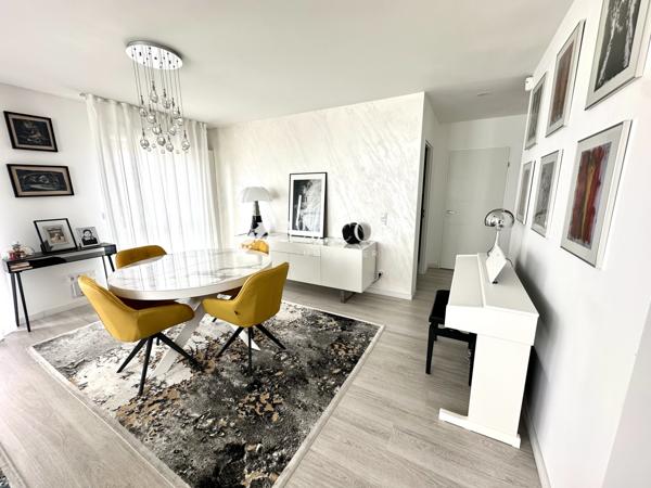 APPARTEMENT 100 M² SUR TOUT LE DERNIER ETAGE - ROOFTOP 152 M² - METZ Metz (57050)