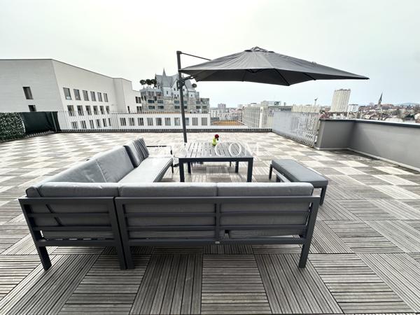 APPARTEMENT 100 M² SUR TOUT LE DERNIER ETAGE - ROOFTOP 152 M² - METZ Metz (57050)