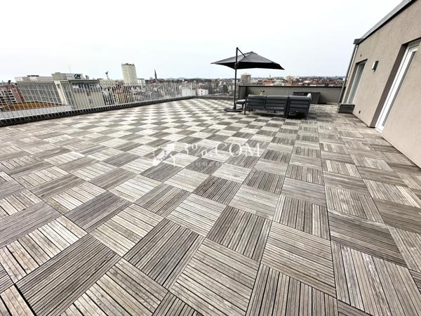 APPARTEMENT 100 M² SUR TOUT LE DERNIER ETAGE - ROOFTOP 152 M² - METZ Metz (57050)