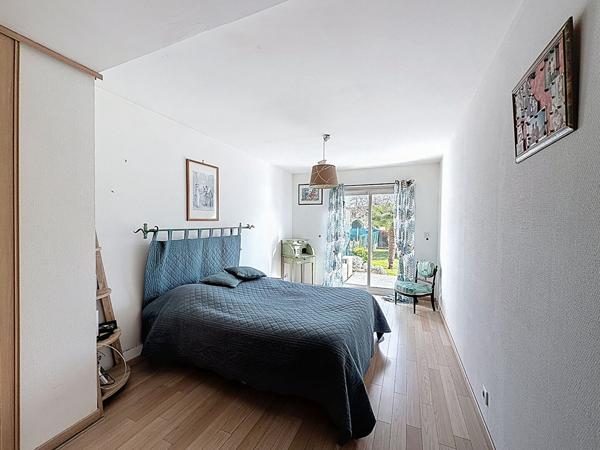 Pavillon situé à Mitry Mory (Mitry le Neuf) - 3 chambres - jardin 517 m2 - sous-sol total - nombreuses places de stationnement