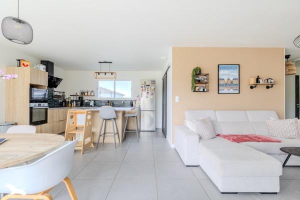 Maison 276 120 € Vayres 4 p 92 m² DPE A