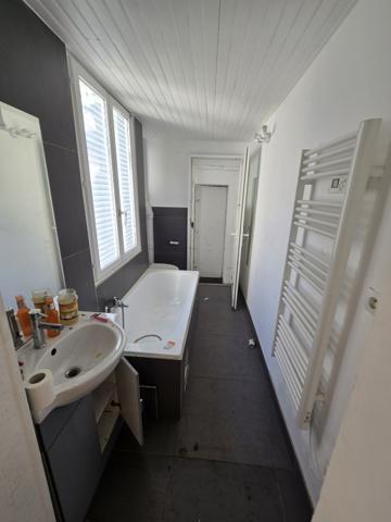 Metz (57000) SOUS COMPROMIS // IMMEUBLE DE 4 APPARTEMENTS A RENOVER ENTIEREMENT METZ CENTRE - TOITURE NEUVE