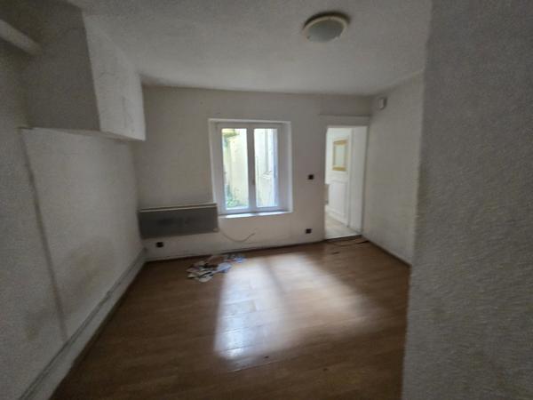 Metz (57000) SOUS COMPROMIS // IMMEUBLE DE 4 APPARTEMENTS A RENOVER ENTIEREMENT METZ CENTRE - TOITURE NEUVE