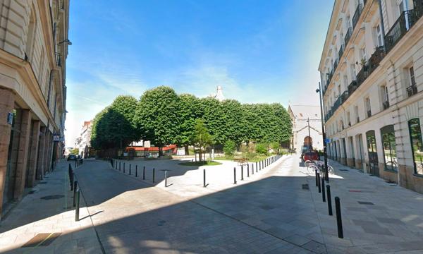 Location bureau centre ville Nantes visibilité en angle et caves incluses