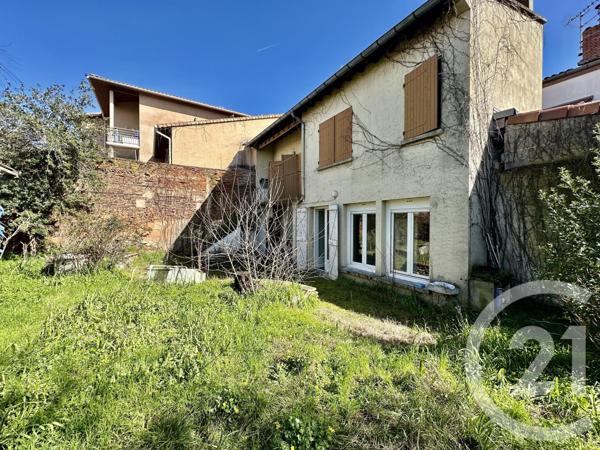 Immeuble à vendre  213,57 m2 CUGNAUX - 31
