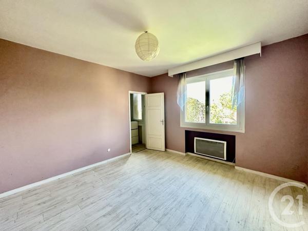 Immeuble à vendre  213,57 m2 CUGNAUX - 31