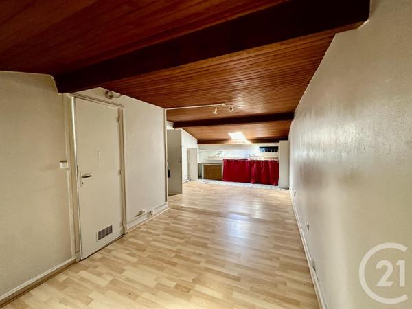 Immeuble à vendre  213,57 m2 CUGNAUX - 31