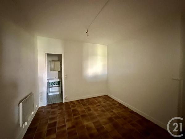 Immeuble à vendre  213,57 m2 CUGNAUX - 31