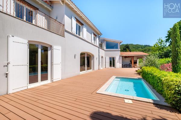 Maison 7 pièce(s) 5 chambre(s) 269 m²