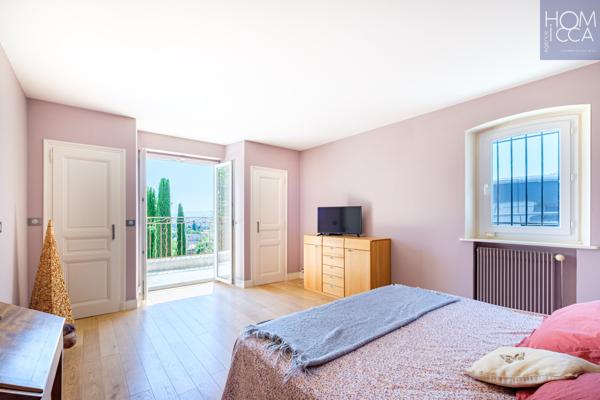 Maison 7 pièce(s) 5 chambre(s) 269 m²