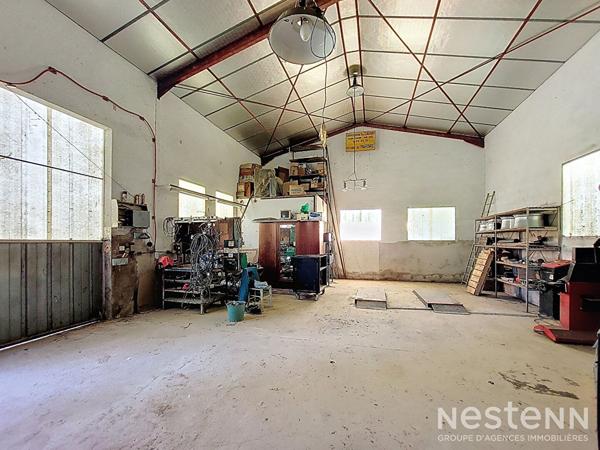 A Vendre Maison des années 1960 de 133 m² sur sous-sol avec jardin et garage de 64 m²