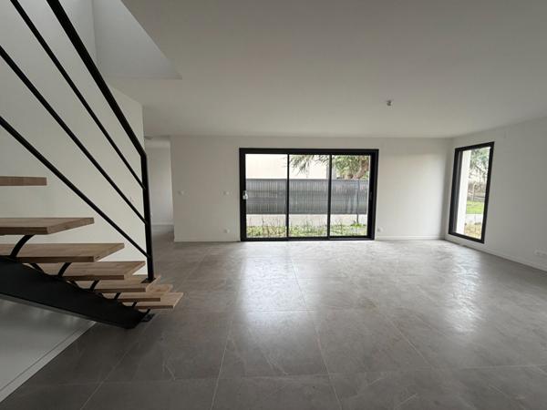 Maison neuve Ecouflant - type 5 - Proche parc des Sablières