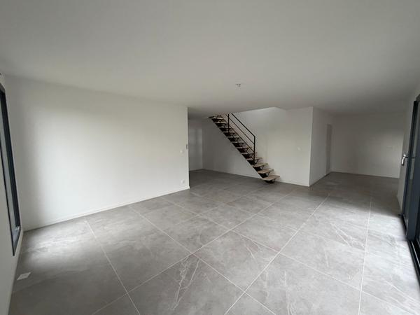 Maison neuve Ecouflant - type 5 - Proche parc des Sablières