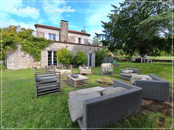 Coup de cœur pour cette maison en pierre au cœur de la nature, possibilité gîte – 2 ha et vue imprenable