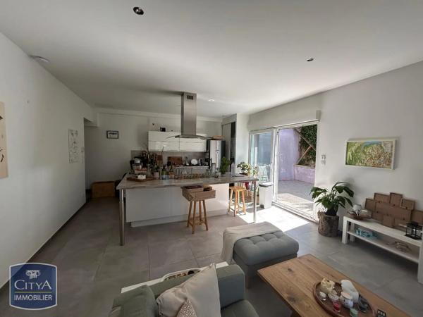 Appartement à louer 3 pièces 74.7m² Belfort (90000)