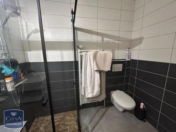 Appartement à louer 3 pièces 74.7m² Belfort (90000)