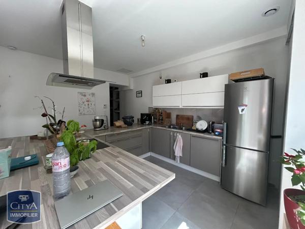 Appartement à louer 3 pièces 74.7m² Belfort (90000)