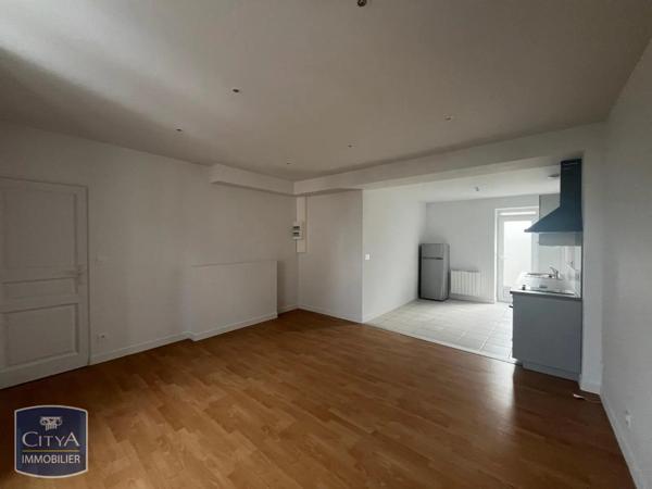 Appartement à louer 2 pièces 48.86m² Laval (53000)