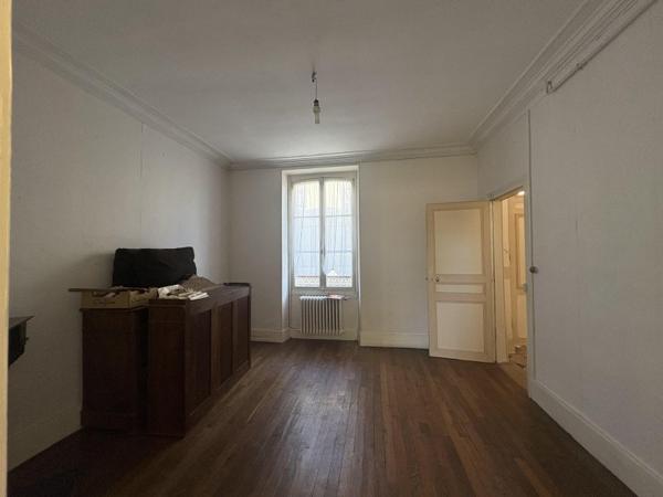 Vente / Maison bourgeoise à Provins (77160)