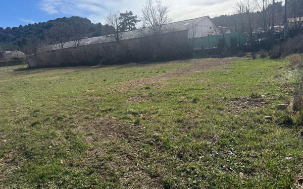 Terrain à vendre    Riez