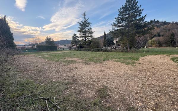 Terrain à vendre    Riez