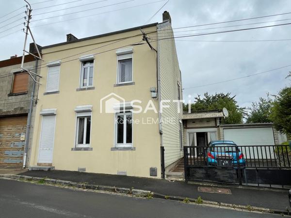 Belle maison semi individuelle par le garage