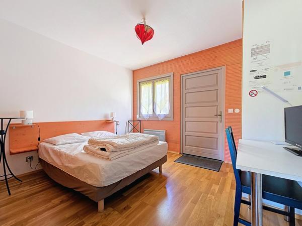 Opportunité rare – Ensemble de 4 gîtes écologiques à Lamalou-les-Bains – Rentabilité > 10 %