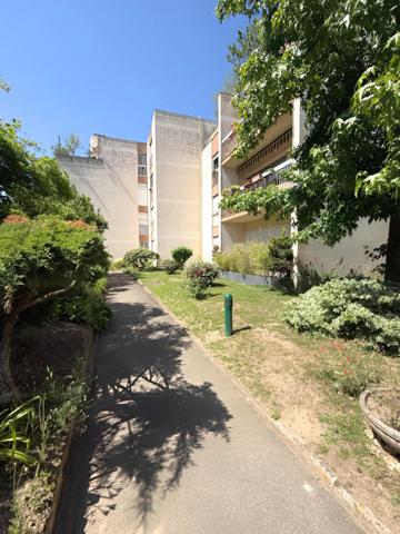 Duplex F5 confidentiel, 9 min à pied Gare Poissy