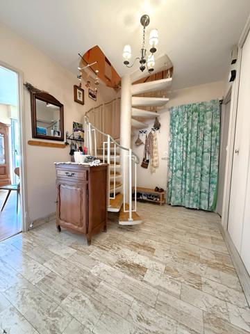 Duplex F5 confidentiel, 9 min à pied Gare Poissy