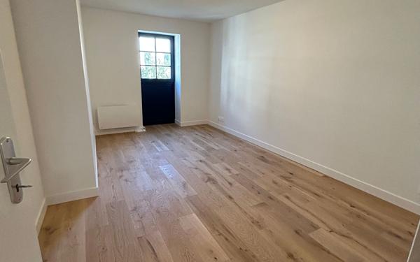 Appartement à louer    4 pièces • 76 m2 Batz-sur-Mer