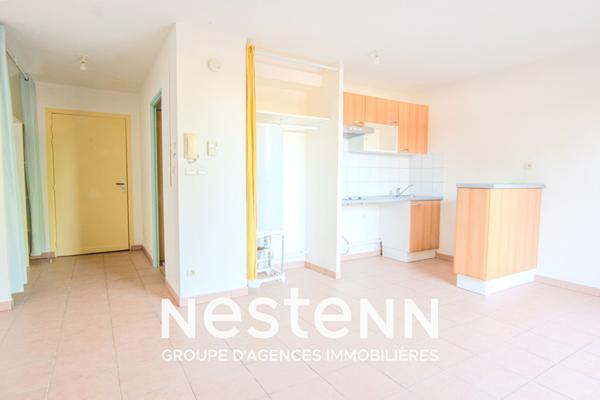 Appartement studio à vendre avec parking sous terrain et piscine - Confort et tranquillité