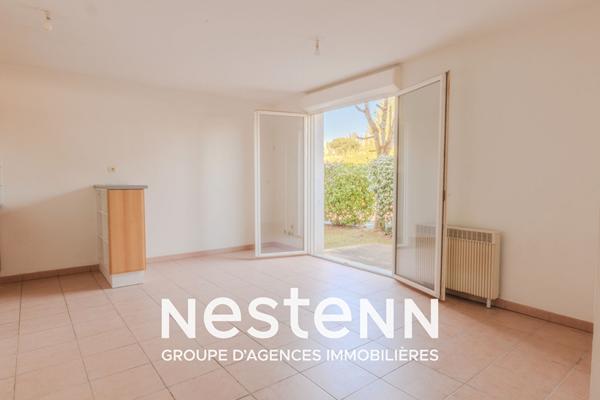 Appartement studio à vendre avec parking sous terrain et piscine - Confort et tranquillité