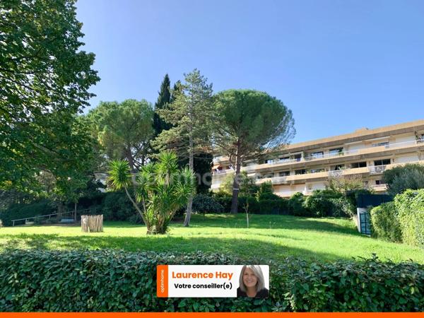Appartement 6 pièces 124 m² - Dernier étage - 80 m² terrasses - Cave - Parking - Piscine - Tennis - Parc - Tram Ligne 5