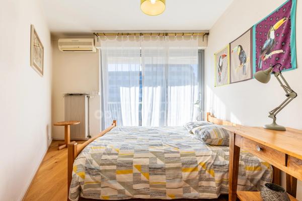 Appartement 6 pièces 124 m² - Dernier étage - 80 m² terrasses - Cave - Parking - Piscine - Tennis - Parc - Tram Ligne 5