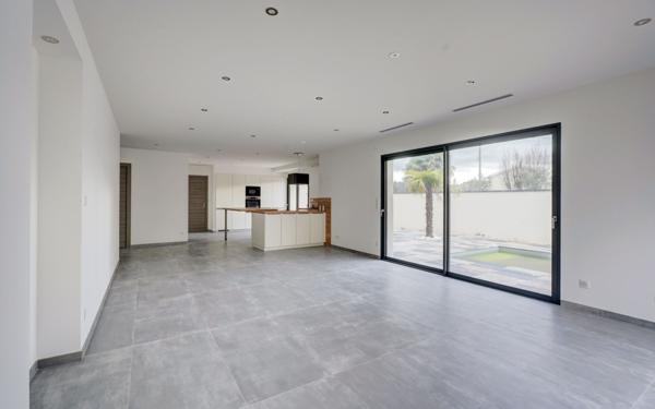 Maison à vendre    4 pièces •  Saint-Maurice-l'Exil