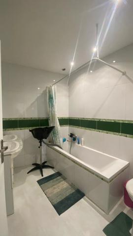 Belle maison familiale proche du centre.