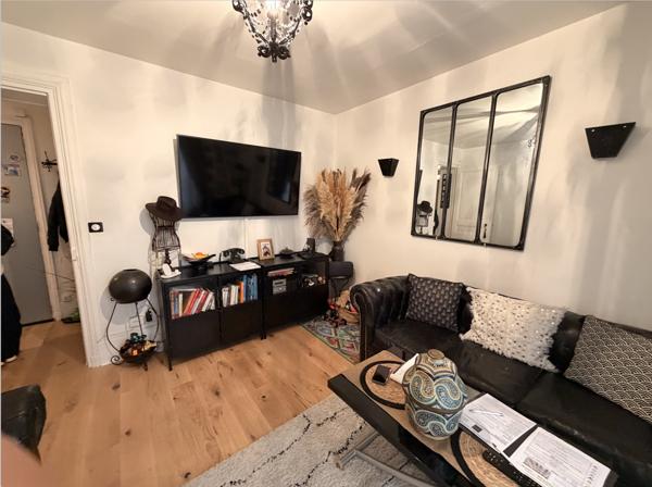 Paris (75010) Appartement 2 pièces